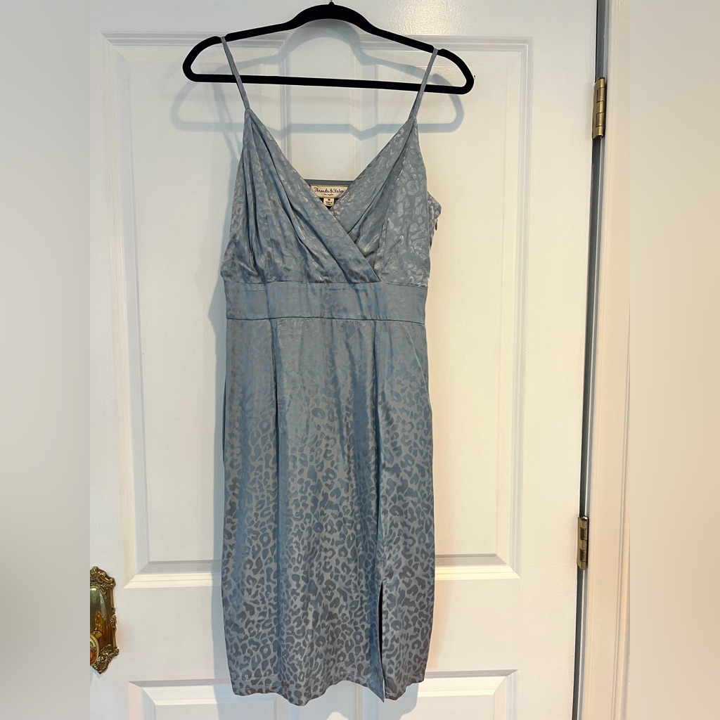 Brand New Threads And States Blue Dress Size Medium